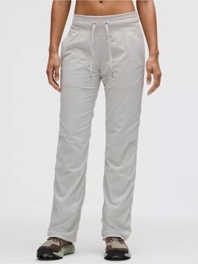 Lululemon Dance Studio Mid-Rise Pant in Dove Gray Women’s Size 6